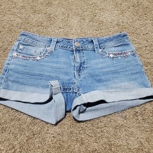 Knox rose size 10 shorts